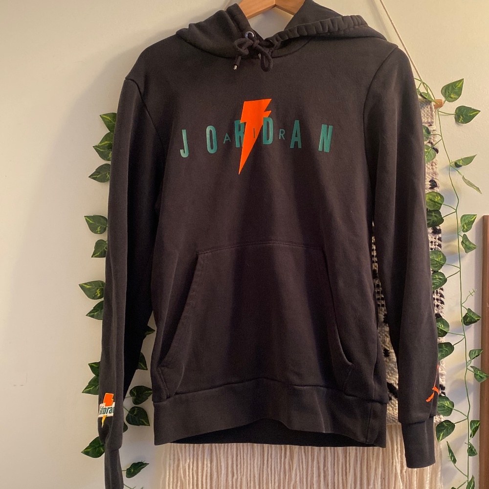 Jordan Brand × Nike × Vintage Vintage Y2K Nike Jordan Like Mike Gatorade Hoodie